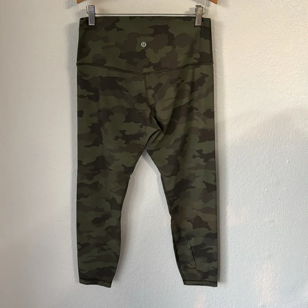 lululemon athletica these crops